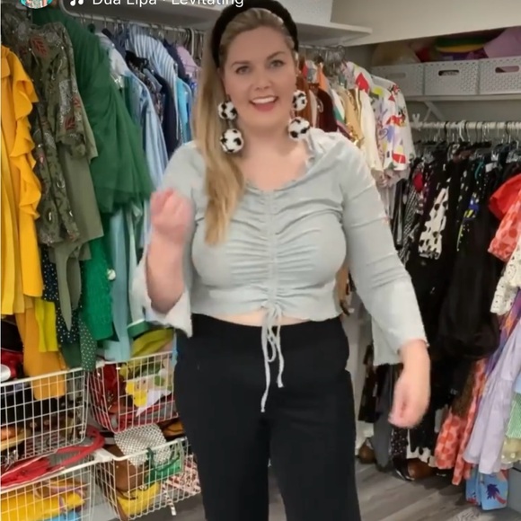 Grey Long Sleeve crop top - Picture 1 of 6